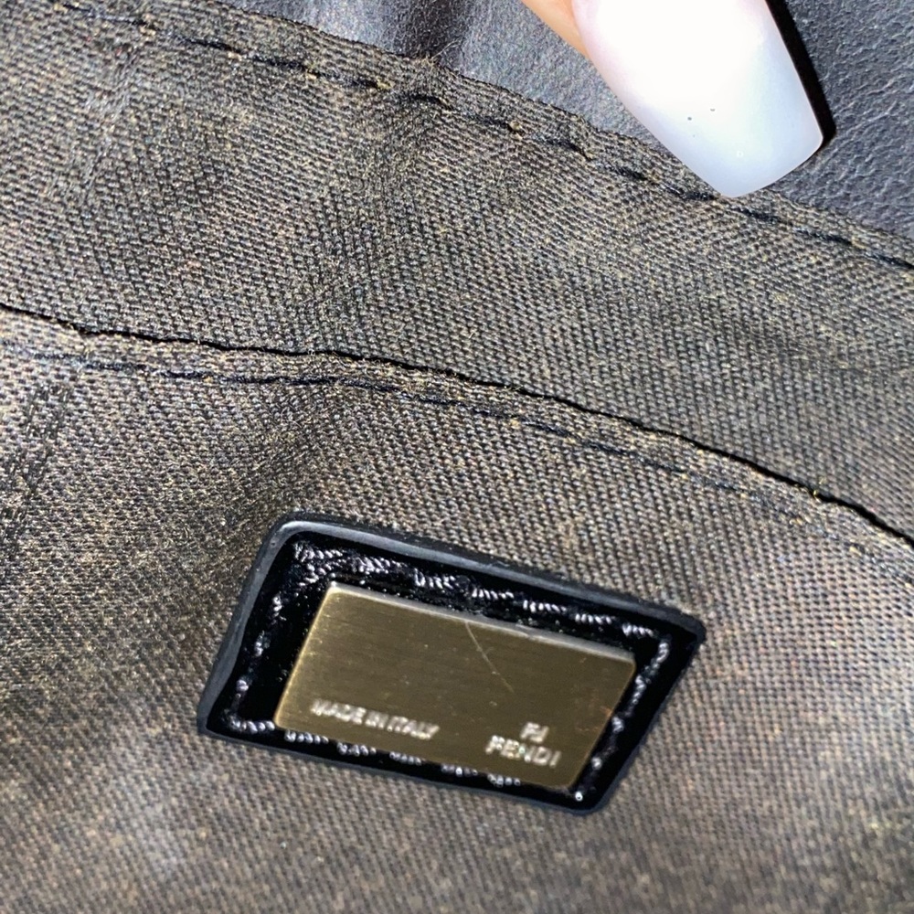 Fendi black leather B Bag - Picture 6 of 6